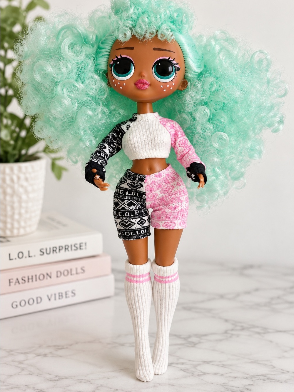 LOL Surprise OMG Snowlicious Doll 2019 Incomplete